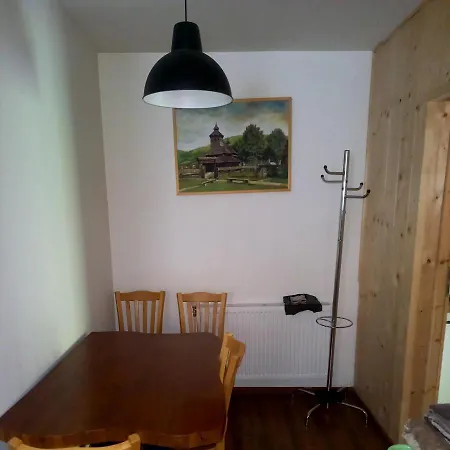 Milano S Vyrivkou A Terasou Apartman Nagykőpatak