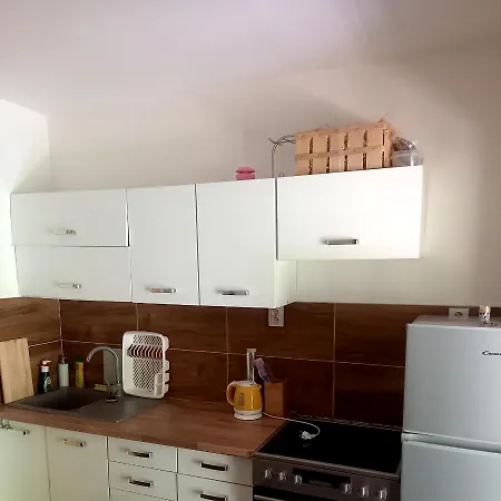 Milano S Vyrivkou A Terasou Διαμέρισμα Kvakovce