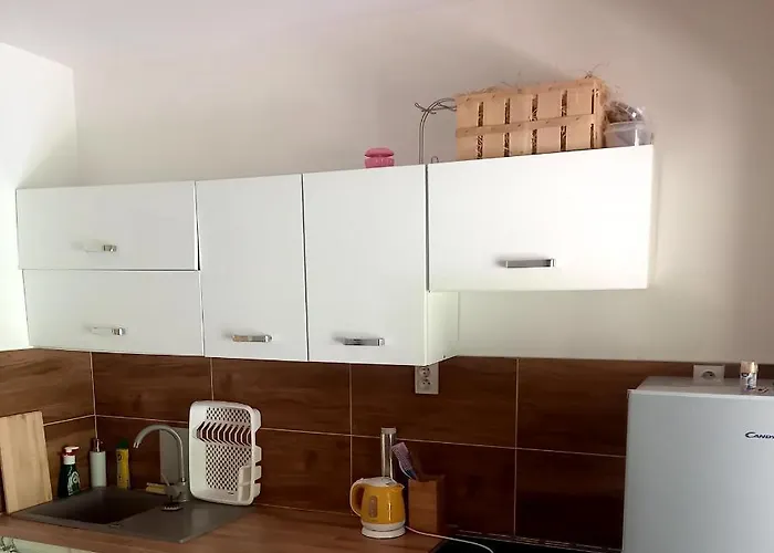 Milano S Vyrivkou A Terasou Apartamento Kvakovce