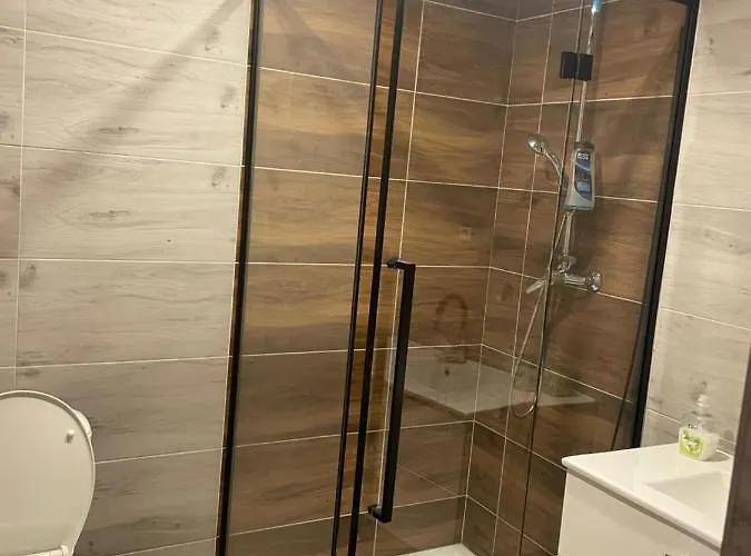 Milano S Vyrivkou A Terasou * Kvakovce